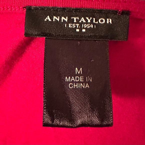 Ann Taylor Red Wrap Top – Size Medium – Ruching Detail - Picture 5 of 5